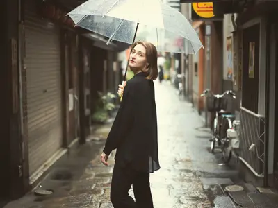 【大阪のスタジオ / ロケ撮影】プロフィール写真など魅力的な写真をお撮りします