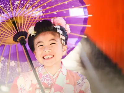 七五三ロケーション撮影 お参りにご同行してご家族の大切な記念日を丁寧に撮影します