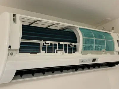 ★エアコン分解洗浄専門店★カビ汚れニオイを徹底洗浄！マンション　店舗　対応可能！