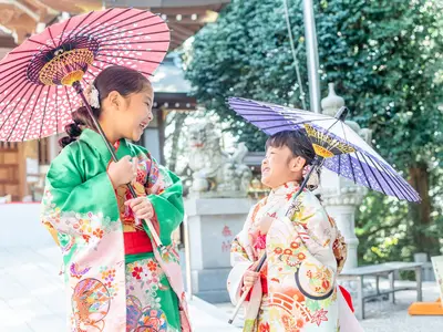 【七五三】和傘レンタル無料。4本あるのでごきょうだいでも安心♪