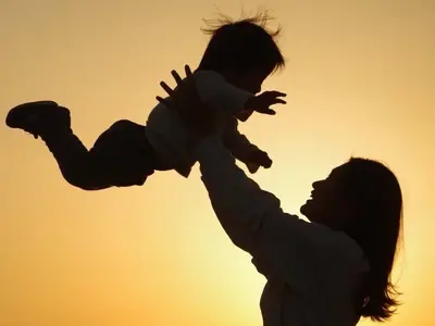 背景とマッチした絵のような作品。感情を引き出す写真表現 × 最新トレンドで撮影