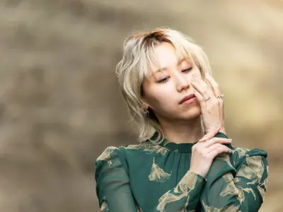 あなたの自然な魅力、シニアモデル、元百貨店マンでもある私にお任せ！