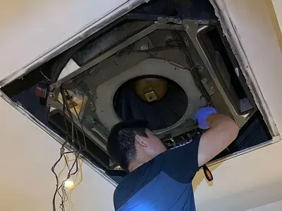 業務用　エアコンクリーニング(天吊，埋め込みタイプ)