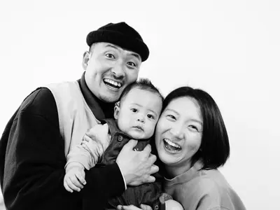 豊富な経験と確かな技術で人生の輝く瞬間を写真に刻みます。