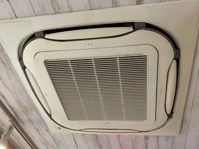 天井埋め込みエアコン洗浄