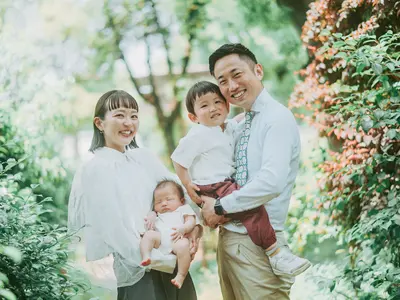 その人らしさを大切にした家族写真。撮影実績600件以上。いまだけ夏限定価格