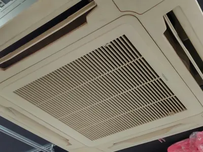 エアコンクリーニング／天井埋込小型タイプ（住居、家庭用）