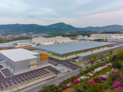 人物から建築まで幅広く撮影可能