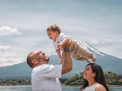 その一瞬を宝物に。写真だけでなくSNS・HP向けの動画制作も可能です。