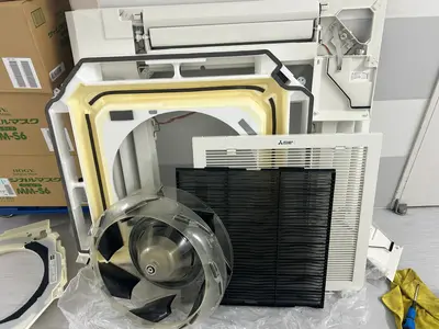 プロの技術でキレイな空気でお客様を迎えられるように徹底的に洗います！！！