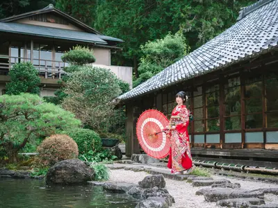 年中無休◎写真館歴12年の女性カメラマン・撮影1時間で約80カット納品