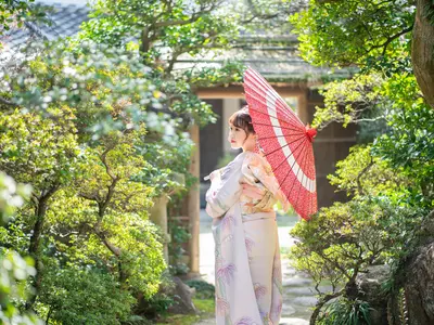 年中無休◎写真館歴12年の女性カメラマン・撮影1時間で約80カット納品