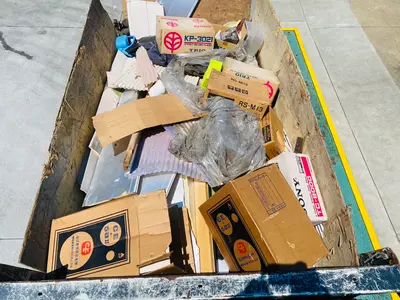 不用品回収 2tトラック5立米 35000円～