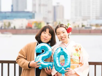 【成人式・卒業・入学】年中受付中！自然体な表情をお写真に残します！和傘付き！