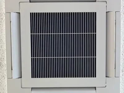 ★天井埋め込みエアコンクリーニング★家庭用、業務用可能。徹底高圧洗浄