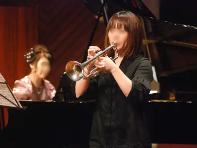 女性カメラマン　音楽発表会を上質な写真で。5時間以内なら何時間でもこのお値段。