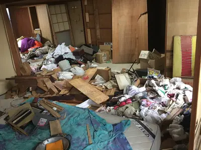 不用品片付け！　軽トラ積み放題。　住まいの綺麗をお手伝いさせて頂きます。
