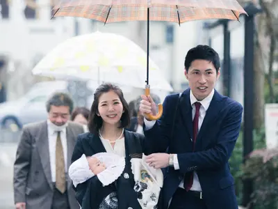 一瞬の自然な表情を撮影！笑顔キャッチ！ご希望なレタッチ加工致します！