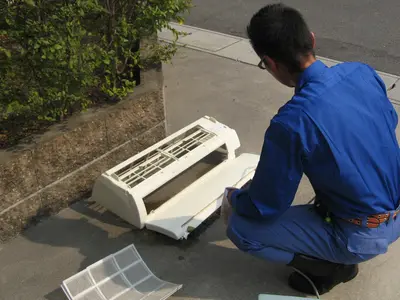 ご予約時にエアコンの型式をご連絡願います。不明な時はご連絡ください。