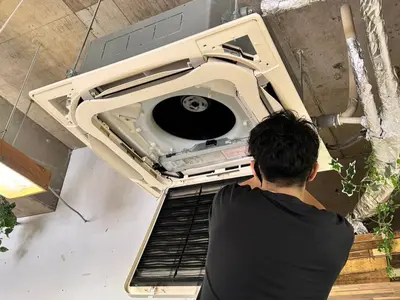 《初出店特別価格》業務用エアコン