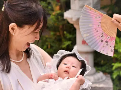 写真館のような撮影ではなく、日常の延長が素敵に映る様な味わいある一枚を撮影します