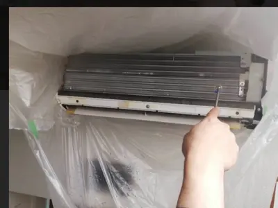 当店独自施工でエアコンクリーニング！安心安全洗剤使用！