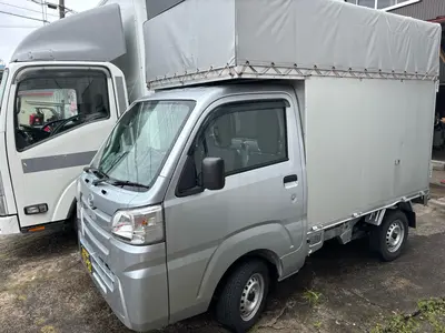 パネルバンの為、積み込んだ物が外から見えません。ご近所様の目も気になりません◎