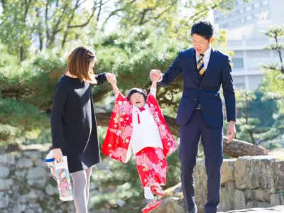 高画質で自然な雰囲気の家族写真撮影します