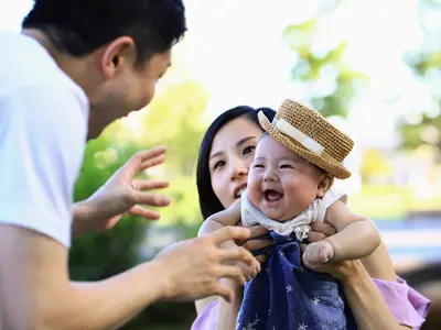 高画質で自然な雰囲気の家族写真撮影します