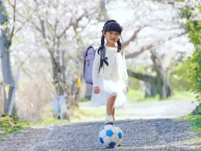 スクール撮影やスポーツ撮影をメインに活動。自然でナチュラルな写真をお届けします。