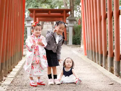 【七五三撮影】和傘 紙風船 手毬 日本刀 等など 小物多数お持ちします(^^)