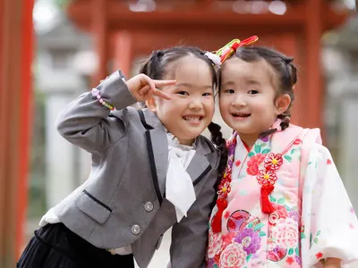 【七五三撮影】和傘 紙風船 手毬 日本刀 等など 小物多数お持ちします(^^)