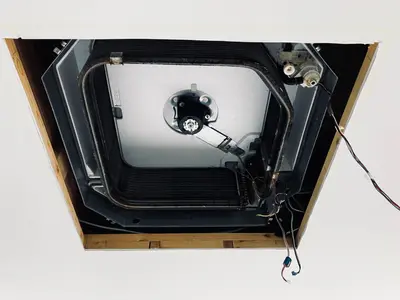 業界９年目/天井埋込式・天井吊り下げ式各種エアコン対応可！分解して内部を徹底洗浄