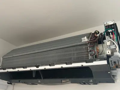 ◆壁掛け完全分解対応店◎エコ洗剤使用◆安心の電気工事士資格者！