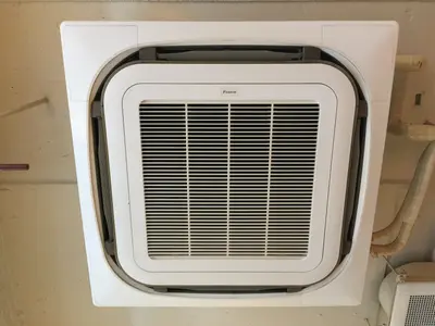 《年間１２００台の実績！》丁寧な作業がモットーです！万が一の際も安心の損保加入◎