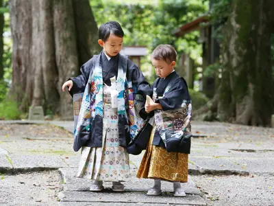 子供写真スタジオのカメラマンの経験があります。女性スタッフも同行します。