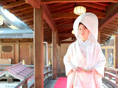 華やかさよりも温かみ感を求めるアダルトなお二人へお届けするウエディングフォト