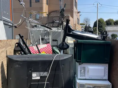 残置物撤去ゴミ屋敷空き家片付けなんでもご相談下さい！！現地見積もり無料！！