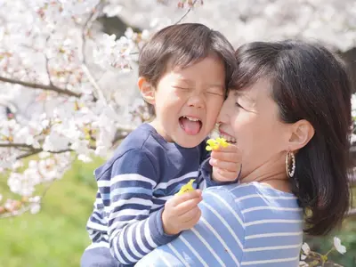 家族の自然な笑顔を残すのが得意なママフォトグラファー☆番傘2色/小物レンタル可