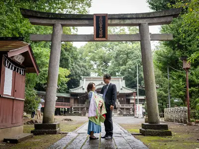 自然な笑顔のお写真を飾ってください！→男女の子育経験有・美肌仕上げ処理サービス