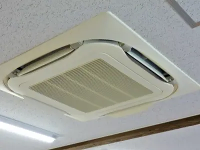 業務用エアコンクリーニング◎営業時間外も対応可◎損害保険加入店◎