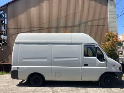 大きな荷物もお任せあれ！！2トンパネルバンでプライバシー確保　悪天時も対応可能
