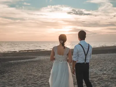 スタジオカメラマンが自然で優しいウェディングフォトを撮影します♫