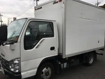 ☆宇都宮市大歓迎☆地域密着型☆2トントラックつめ放題25000円/5立方メートル