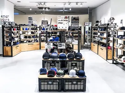 【広告デザイナーによる人物撮影】お客様のお店や会社のイメージを撮影します！