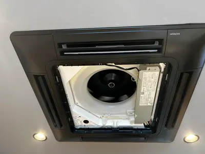 業務用エアコン分解洗浄