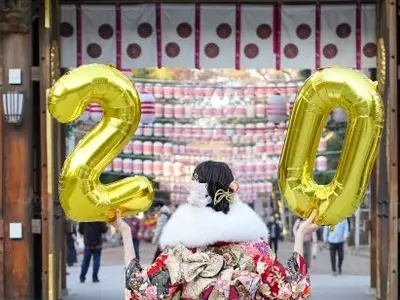 晴れの日Shot　成人式前撮,お正月の晴れ着など晴れの日　母、祖母と共に振袖撮影