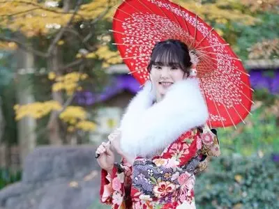 晴れの日Shot　成人式前撮,お正月の晴れ着など晴れの日　母、祖母と共に振袖撮影