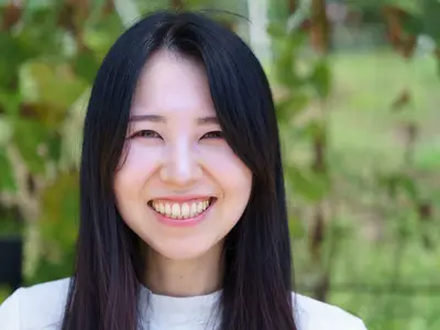 俳優出身カメラマンが丁寧にナビゲート！あなたの魅力が際立つ写真をお届けします！