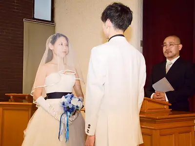 芸能活動を行っていますので、宣材写真、SNS等で適切なアドバイスが出来ます。